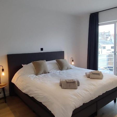 Luxueus, Ruim Appartement Op 350M Van Het Strand オステンド エクステリア 写真