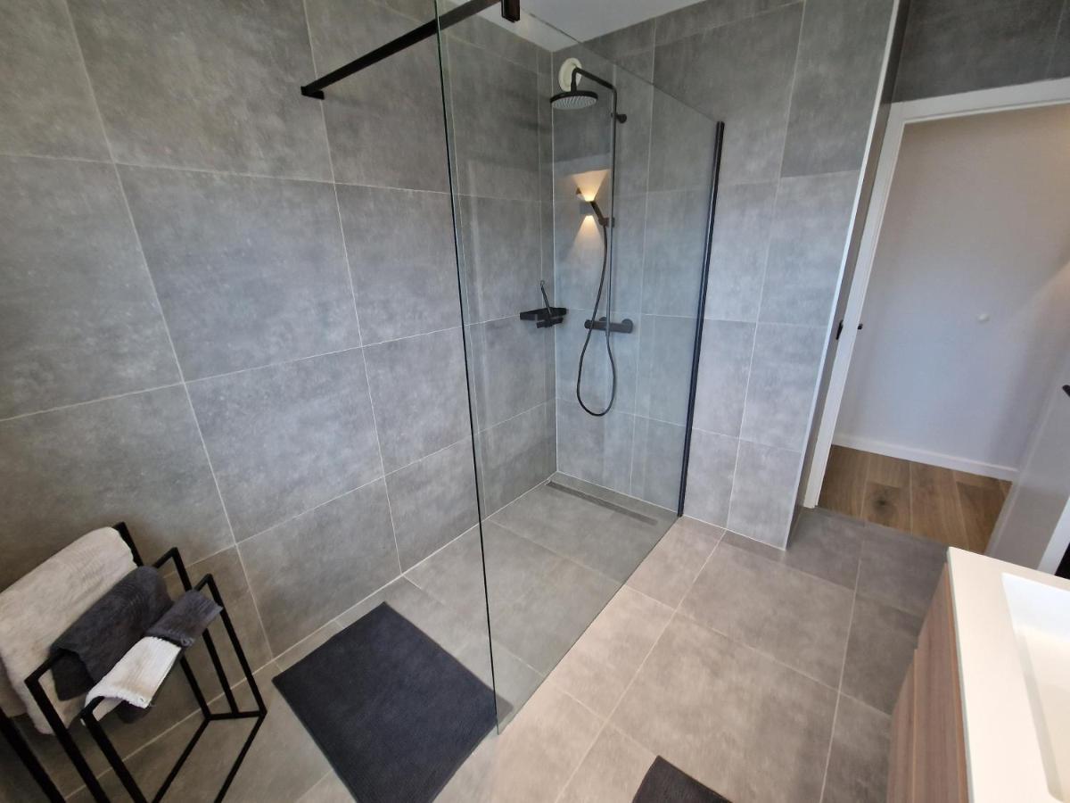 Luxueus, Ruim Appartement Op 350M Van Het Strand オステンド エクステリア 写真