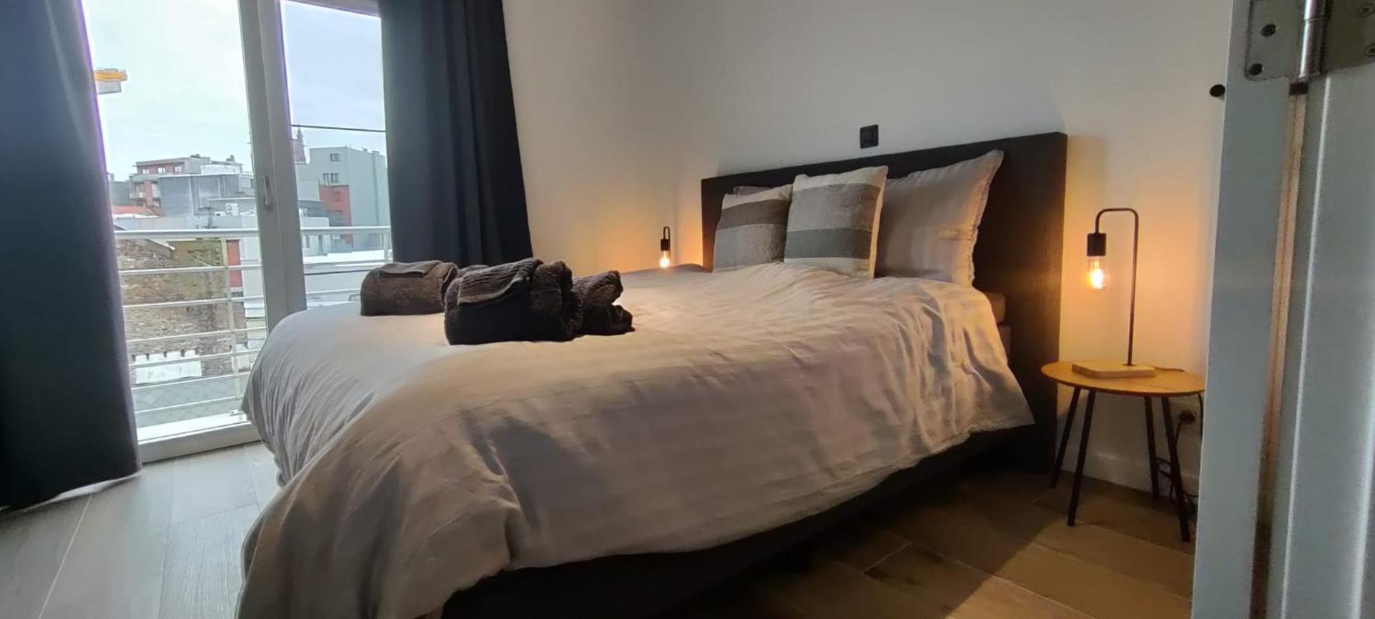 Luxueus, Ruim Appartement Op 350M Van Het Strand オステンド エクステリア 写真